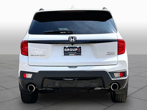 Used 2023 Honda Passport Elite image 5