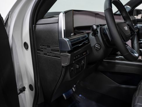 Used 2025 Cadillac Escalade V w/ LPO, ONYX Package AWD/4WD image 68