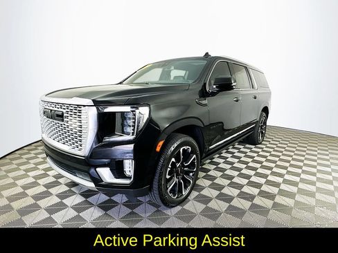 Used 2022 GMC Yukon XL Denali AWD/4WD image 5