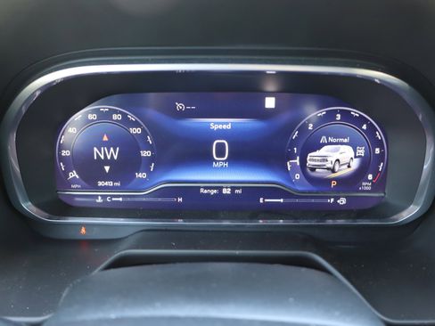 Used 2023 Chevrolet Tahoe LT w/ LT Signature Package image 25