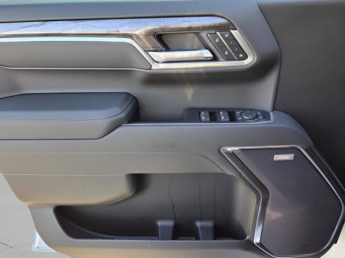 New 2026 Chevrolet Silverado 1500 LTZ w/ LTZ Premium Package image 21