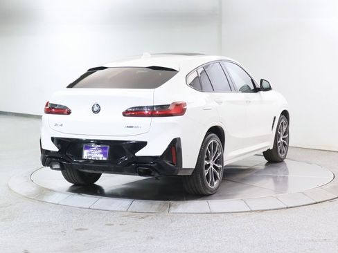 Used 2024 BMW X4 xDrive30i w/ Premium Package image 7