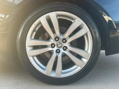 Used 2011 Jaguar XJ L RWD image 33