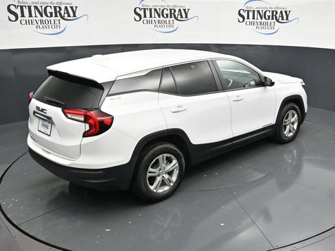 Used 2024 GMC Terrain SLE FWD image 15
