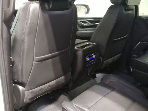 Used 2024 GMC Yukon XL Denali w/ Advanced Technology Package AWD/4WD image 22