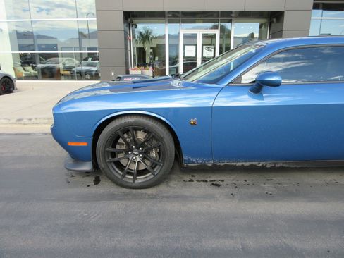 Used 2021 Dodge Challenger R/T Scat Pack w/ Shaker Package RWD image 2