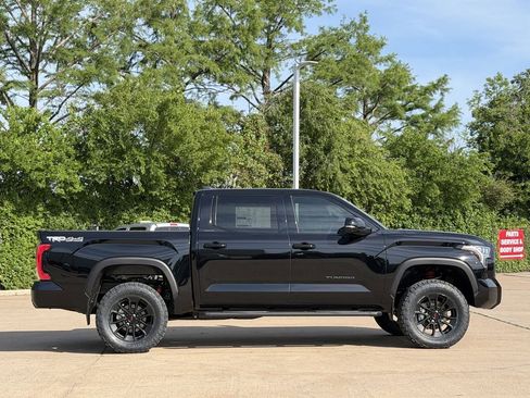 New 2026 Toyota Tundra Limited AWD/4WD image 3