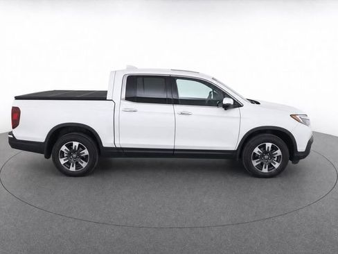 Used 2017 Honda Ridgeline RTL-E image 2