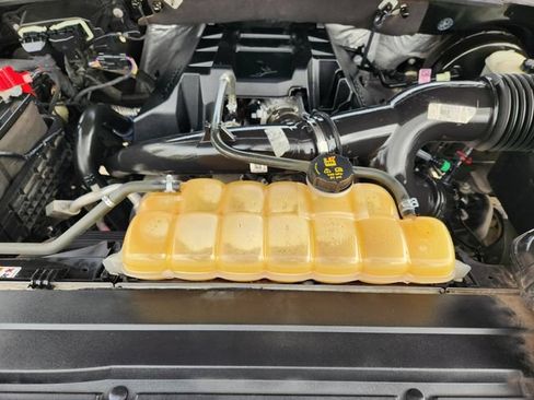 Used 2015 Ford F150 Lariat RWD image 30