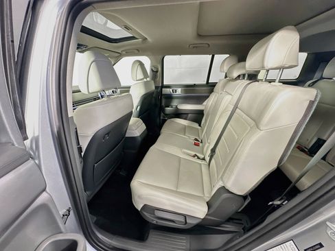 Used 2025 Hyundai Santa Fe Limited FWD image 29