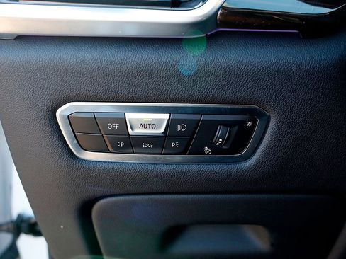 Used 2023 BMW X5 xDrive40i w/ Premium Package image 38