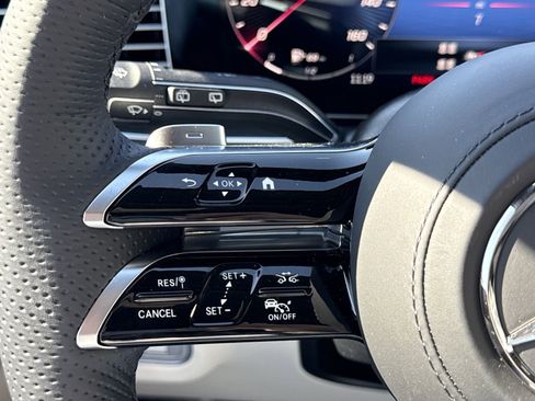 New 2026 Mercedes-Benz GLS 580 4MATIC image 24