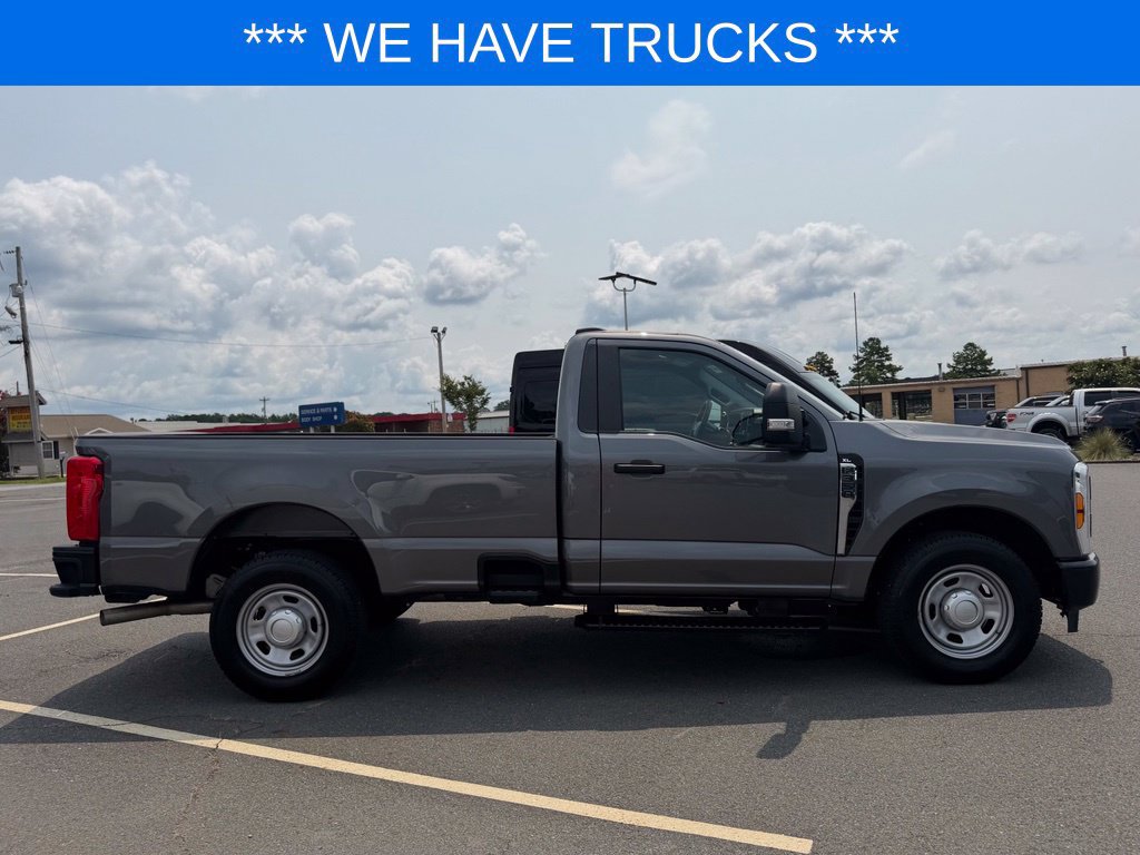 Used 2024 Ford F350 XL w/ XL Driver Assist Package RWD image 2