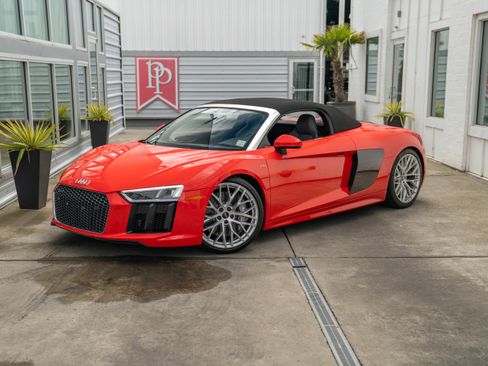 Used 2017 Audi R8 V10 image 11