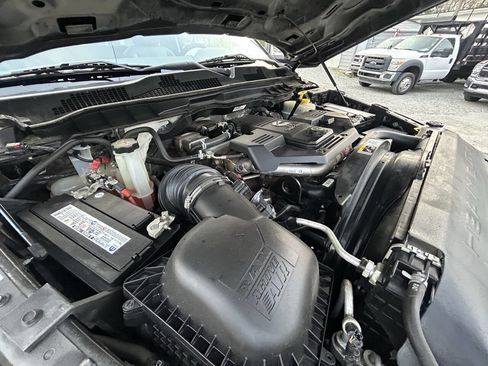 Used 2017 RAM 3500 Tradesman w/ Power & Remote Entry Group image 22