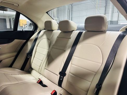 Used 2021 Mercedes-Benz C 300 Sedan image 25
