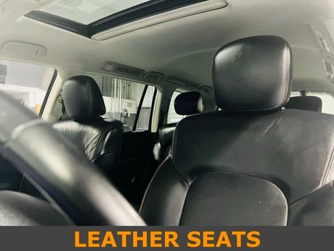 Used 2020 Nissan Armada SL w/ Premium Package RWD image 2