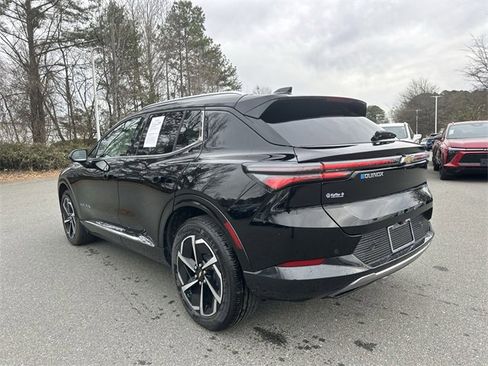 Used 2025 Chevrolet Equinox EV LT w/ Convenience Package image 3