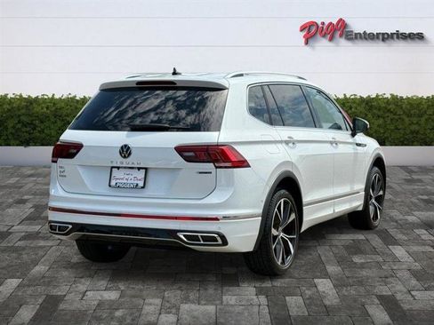 Used 2024 Volkswagen Tiguan SEL R-Line w/ MDO Package, Two-Row AWD/4WD image 8