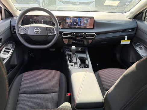 New 2026 Nissan Sentra SR w/ Floor Mat Package FWD image 15
