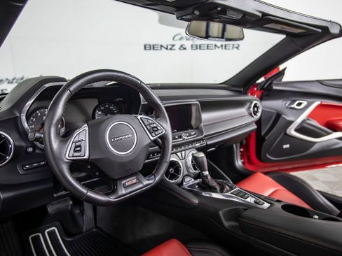 Used 2016 Chevrolet Camaro SS RWD image 22
