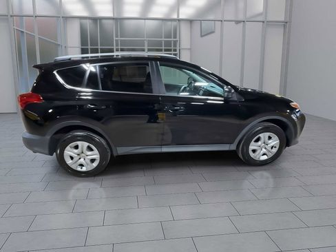 Used 2013 Toyota RAV4 LE image 9