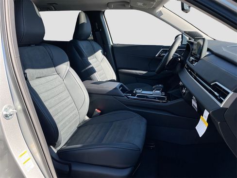 New 2026 Mitsubishi Outlander SE image 29