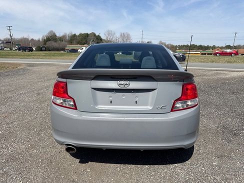 Used 2011 Scion tC image 9