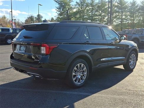 New 2026 Ford Explorer Active image 3