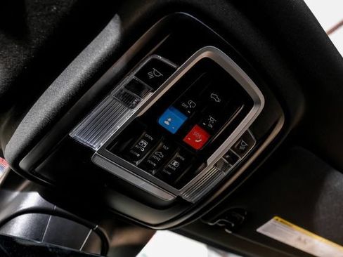Used 2024 RAM 3500 Limited AWD/4WD image 29