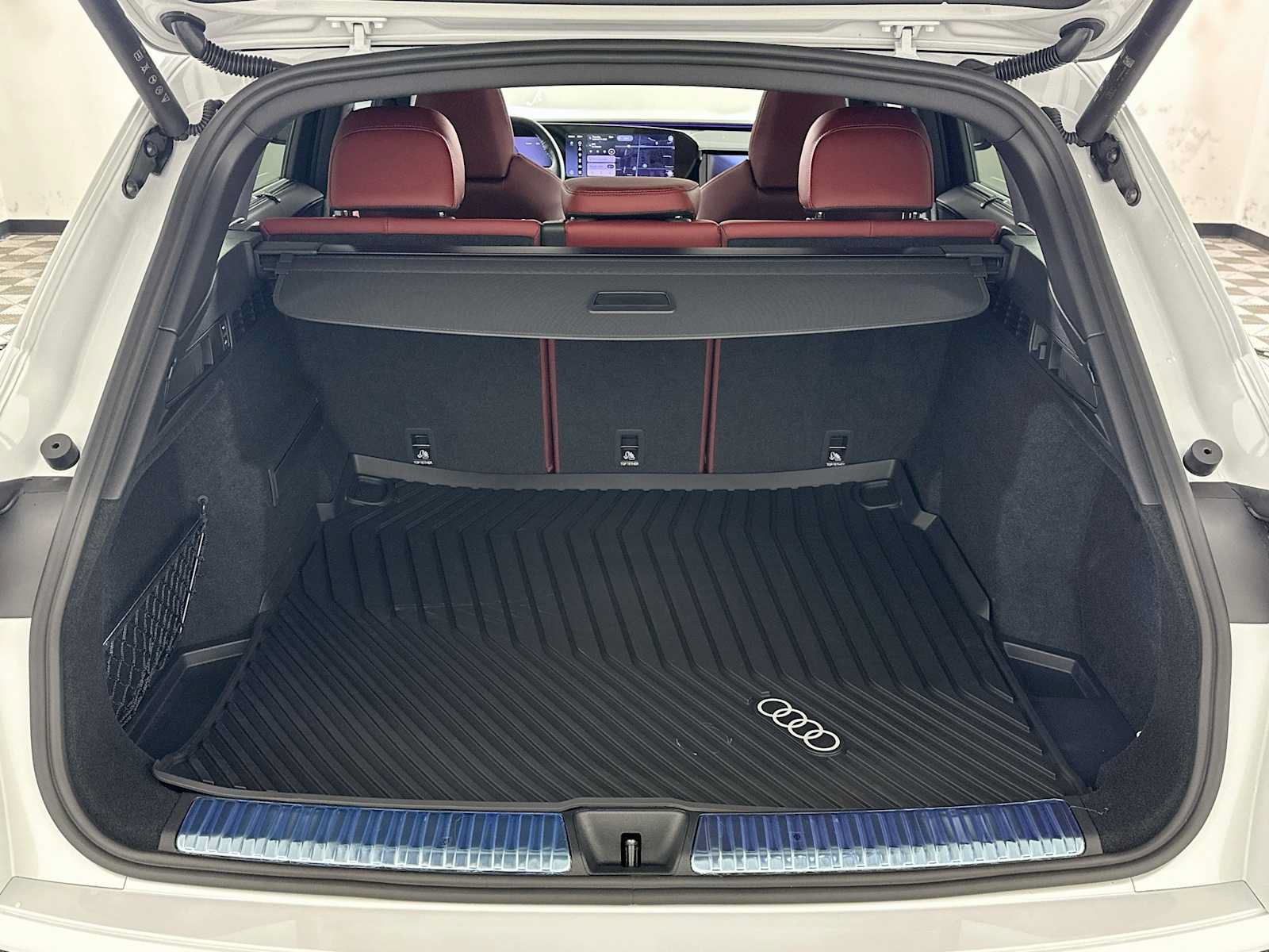 New 2026 Audi SQ5 Prestige AWD/4WD image 24