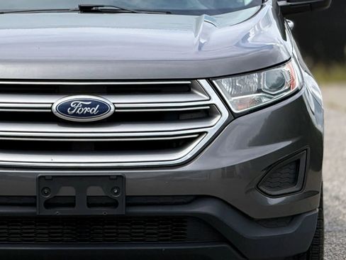 Used 2017 Ford Edge SE AWD/4WD image 12