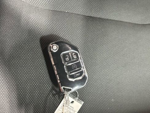 Used 2019 Jeep Wrangler Unlimited Sport S image 25