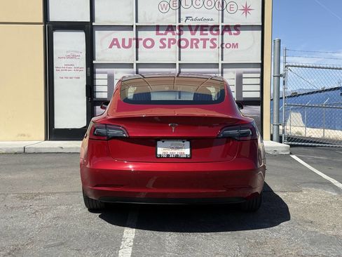 Used 2018 Tesla Model 3 Long Range image 8