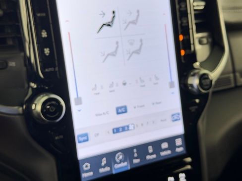 Used 2024 RAM 3500 Laramie w/ Night Edition image 19