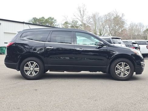 Used 2016 Chevrolet Traverse LT image 7