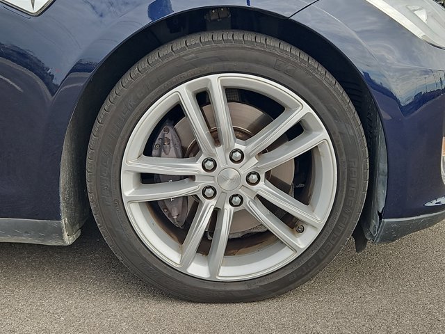 Used 2014 Tesla Model S 85 RWD image 11