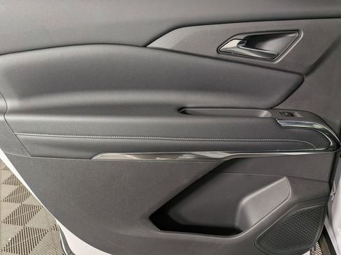 New 2026 Chevrolet Traverse LT w/ Driver Confidence Package image 32