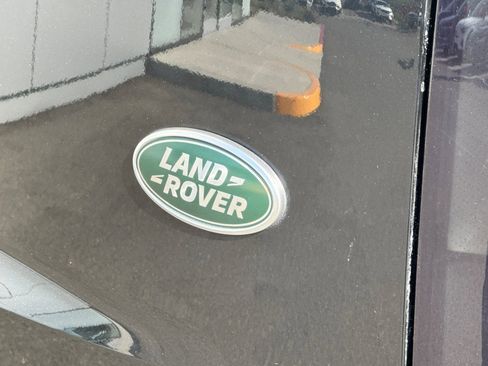 Used 2023 Land Rover Range Rover Long Wheelbase SE image 35