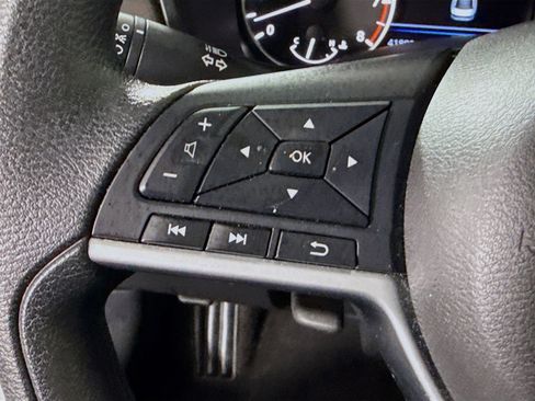 Used 2024 Nissan Altima 2.5 SV image 14