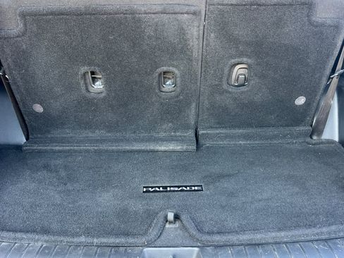 Used 2022 Hyundai Palisade SEL w/ Premium Package image 18