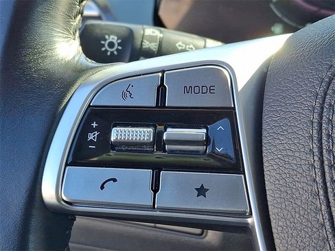 Used 2023 Kia Telluride LX image 22