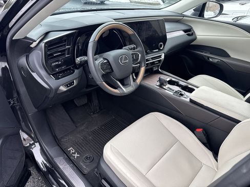 Used 2024 Lexus RX 350h w/ Accessory Package (P1) image 11