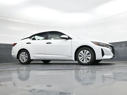 Certified 2025 Nissan Sentra S image 36