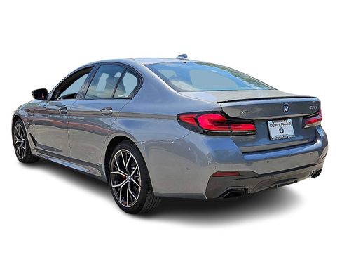 Used 2023 BMW 530e xDrive w/ Premium Package AWD/4WD image 4