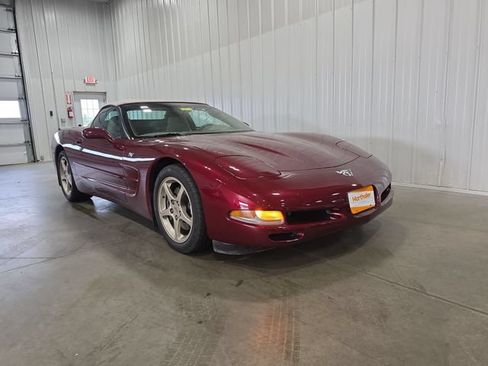 Used 2003 Chevrolet Corvette Convertible w/ Preferred Equipment Group1 RWD image 2
