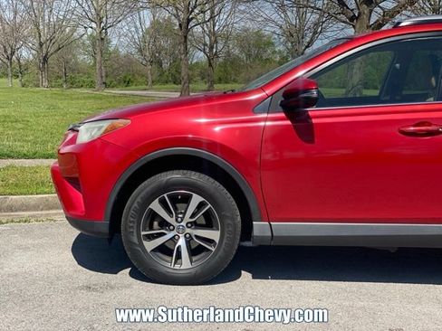 Used 2017 Toyota RAV4 XLE FWD image 10