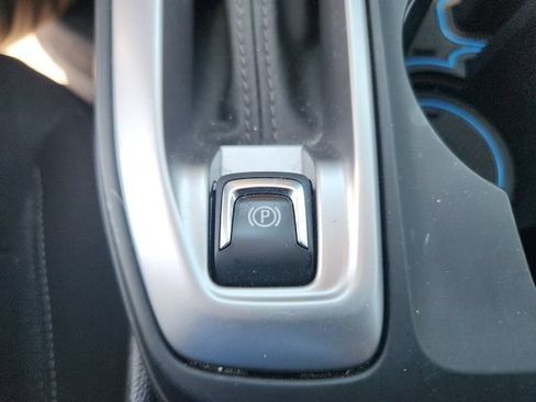 Used 2024 Chevrolet Trax LS w/ LS Convenience Package FWD image 28