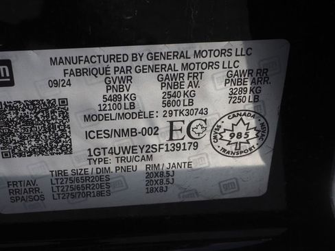 Used 2025 GMC Sierra 3500 Denali w/ Technology Package AWD/4WD image 29