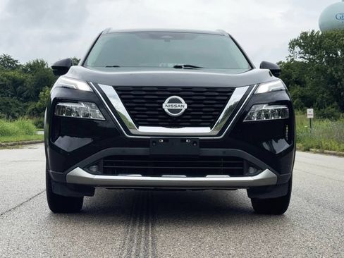 Used 2021 Nissan Rogue Platinum AWD/4WD image 2